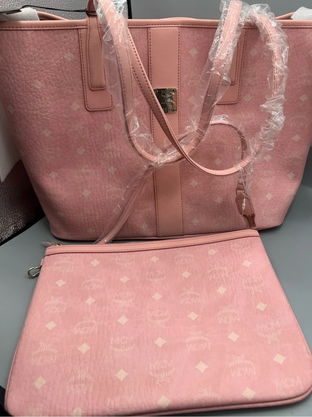 Pink REVERSIBLE! Tote Bag with Matching Pouch!